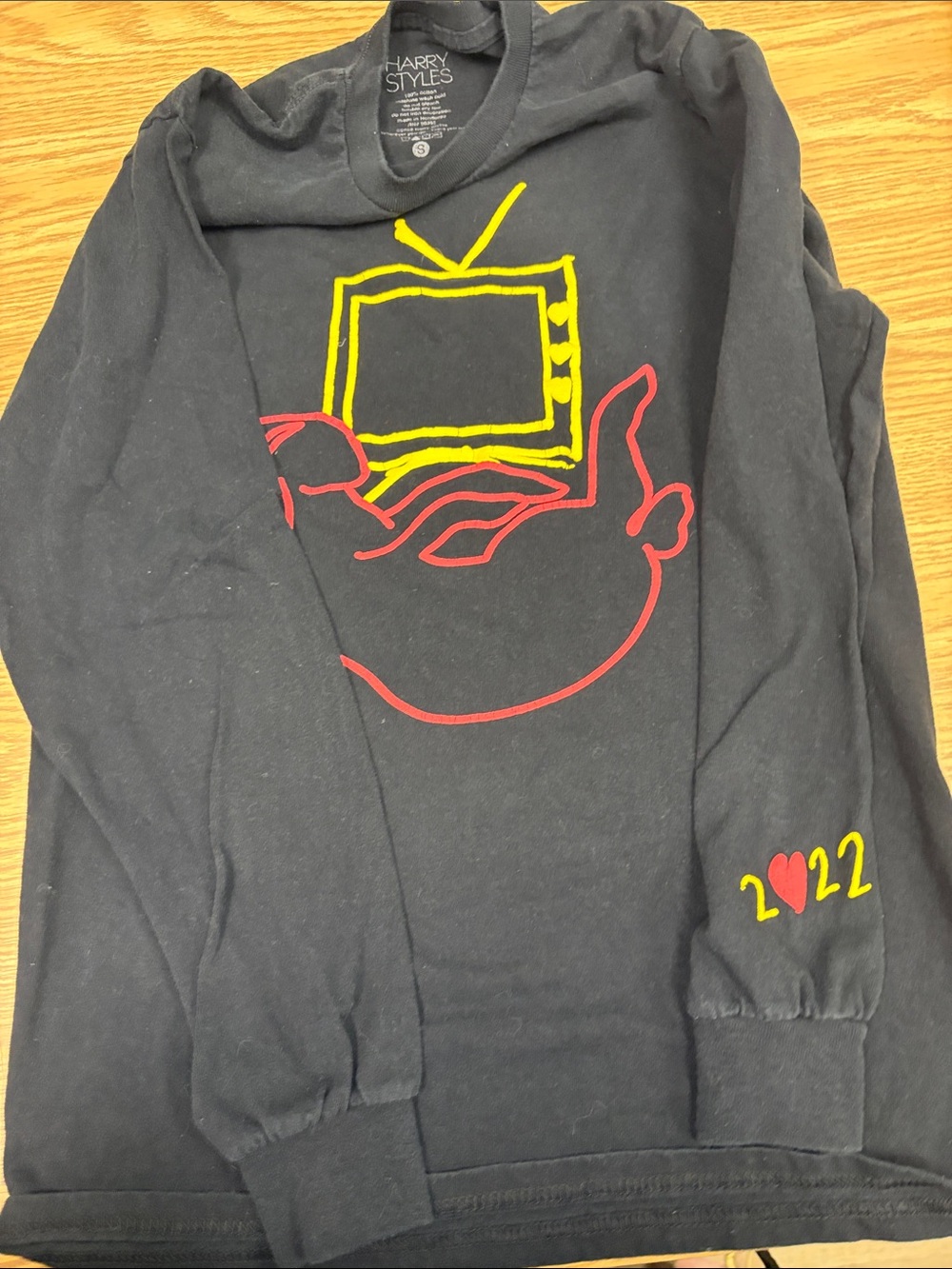 Ladies Harry Styles 2022 Black Long-Sleeve Graphic Tee - Yellow & Red TV Design